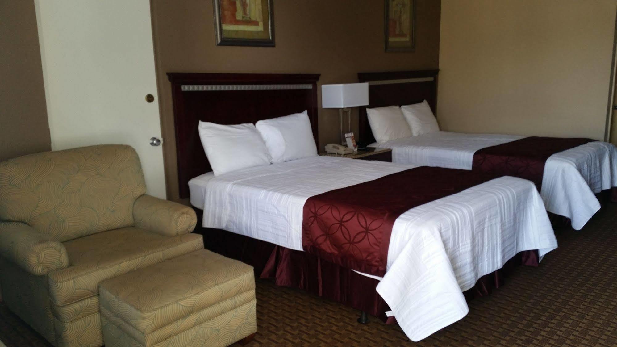 Bushnell Rodeway Inn מראה חיצוני תמונה